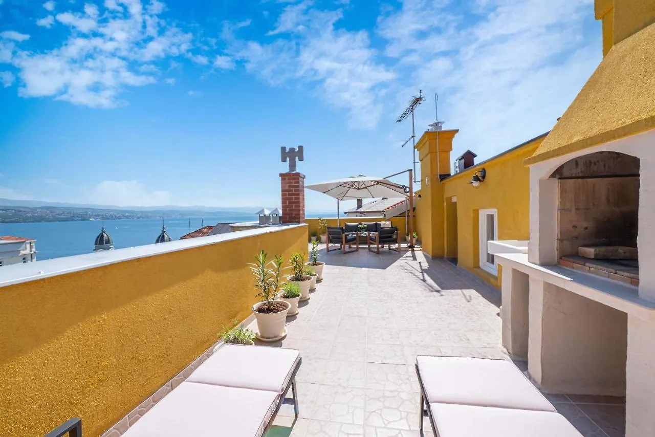 Apartment Penthouse At Villa Mascagni Opatija