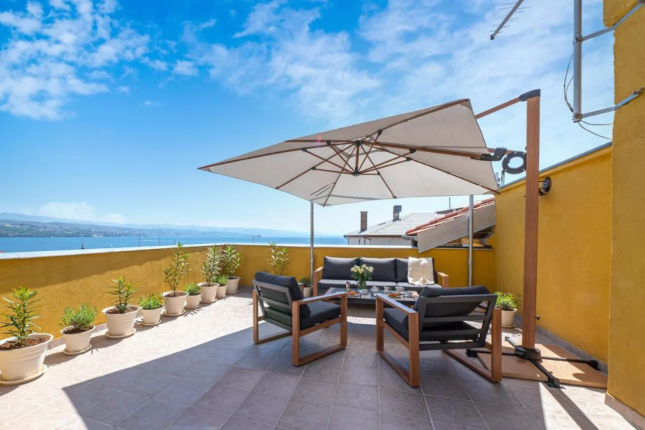 Penthouse At Villa Mascagni Opatija